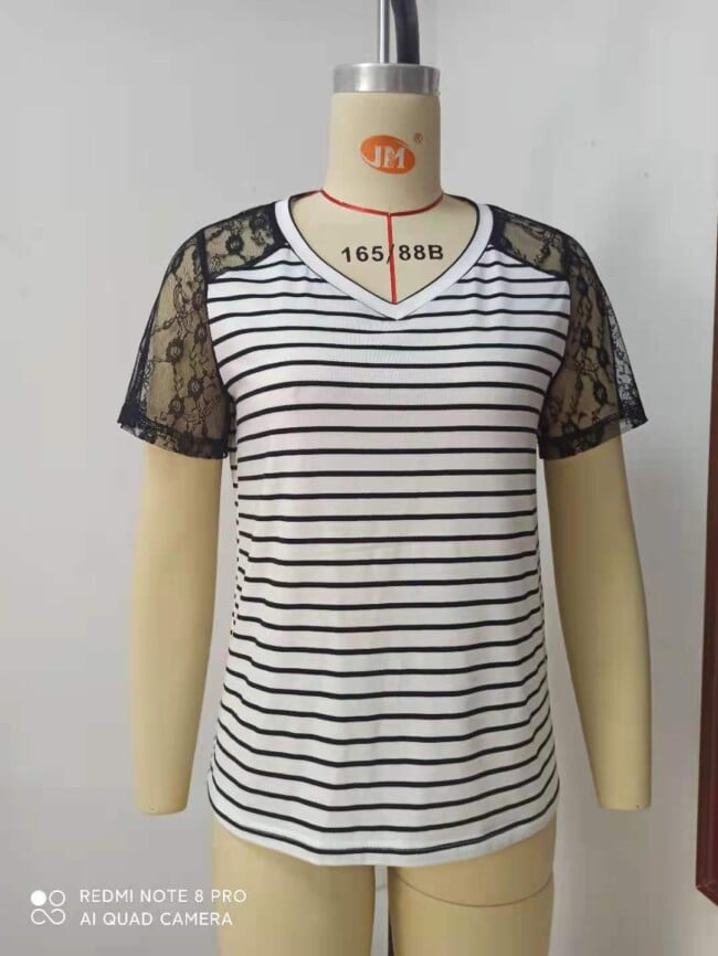 Striped Panel Lace V-neck T-shirt